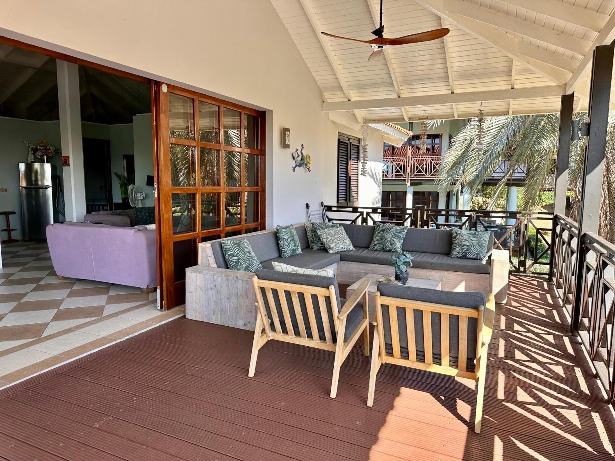Blue Bay Beach Villas & Apartments 外观 照片