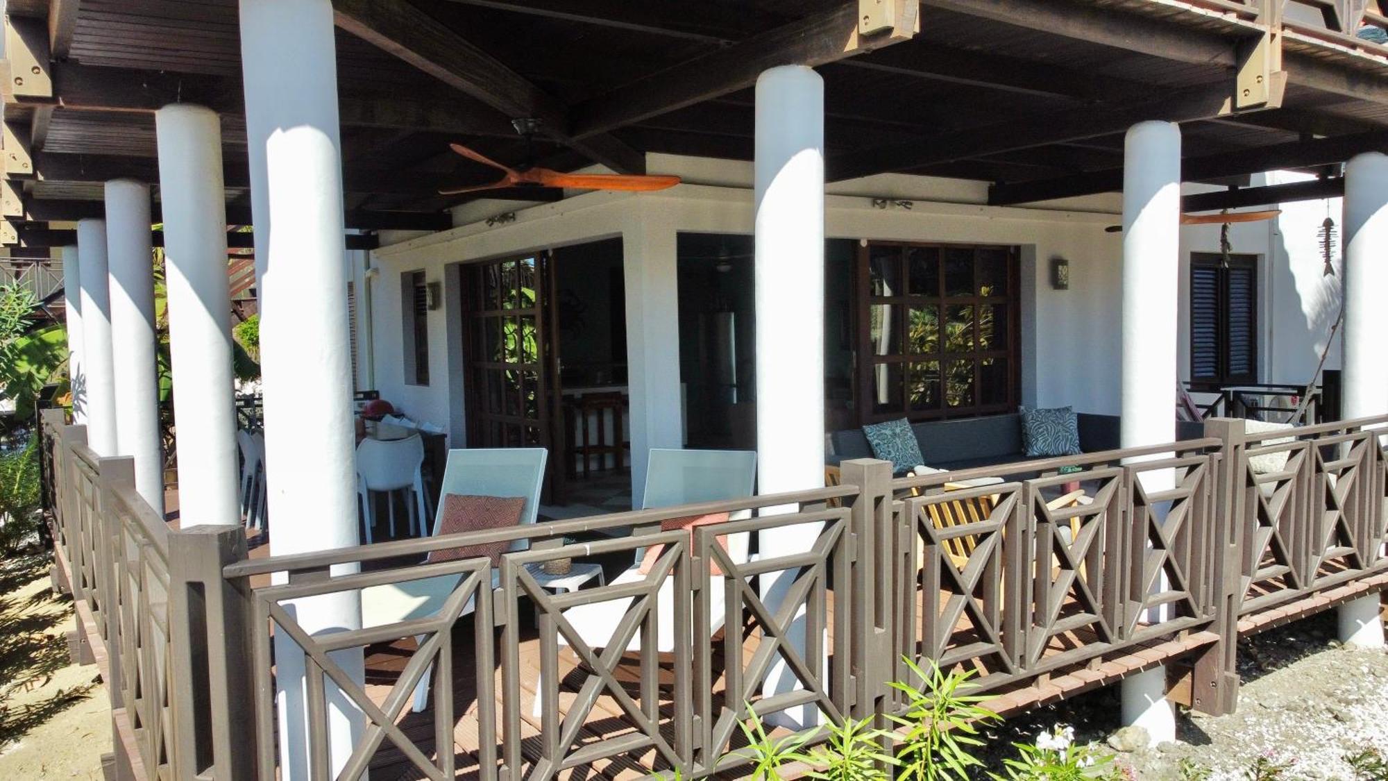 Blue Bay Beach Villas & Apartments 外观 照片