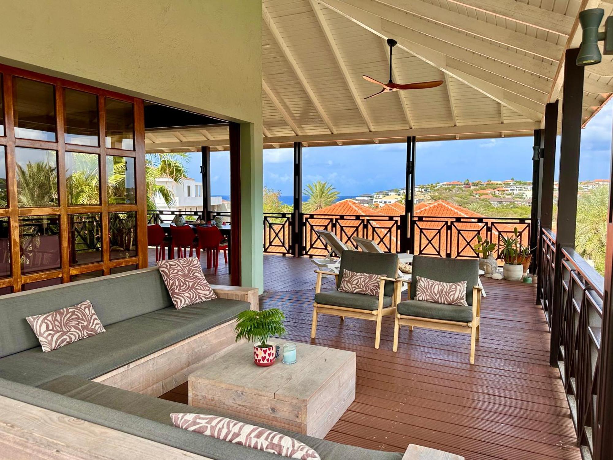 Blue Bay Beach Villas & Apartments 外观 照片