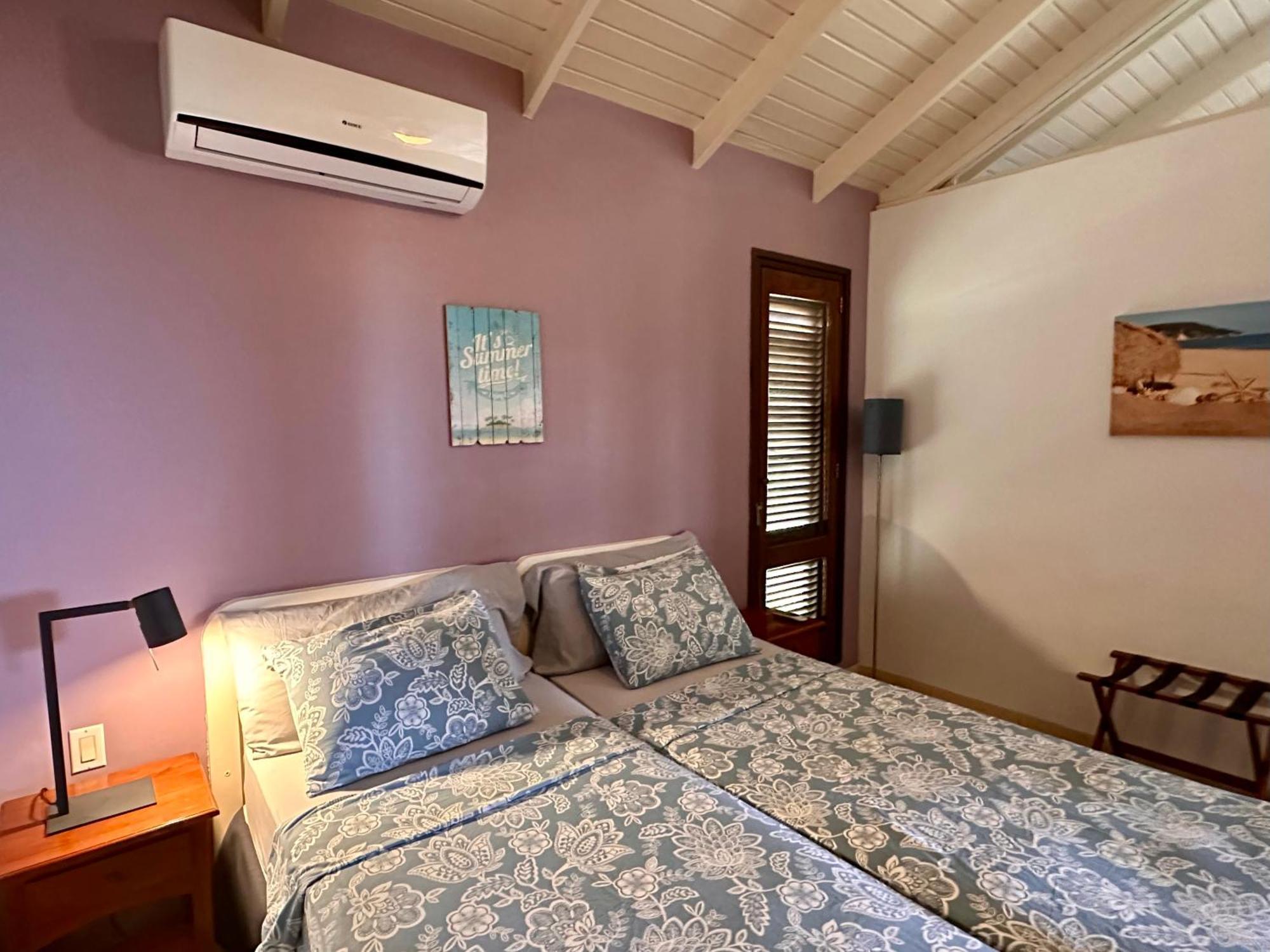 Blue Bay Beach Villas & Apartments 外观 照片